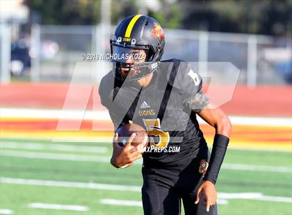 Thumbnail 3 in Compton vs. Dominguez (Hub City Bowl II) photogallery.