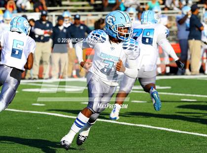 Thumbnail 2 in Compton vs. Dominguez (Hub City Bowl II) photogallery.