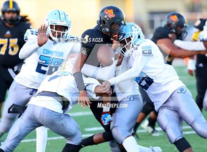 Thumbnail 1 in Compton vs. Dominguez (Hub City Bowl II) photogallery.