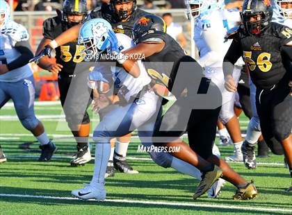 Thumbnail 2 in Compton vs. Dominguez (Hub City Bowl II) photogallery.