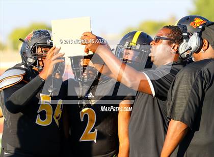 Thumbnail 2 in Compton vs. Dominguez (Hub City Bowl II) photogallery.