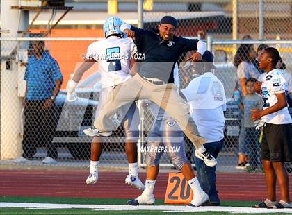 Thumbnail 3 in Compton vs. Dominguez (Hub City Bowl II) photogallery.