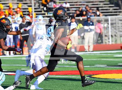 Thumbnail 2 in Compton vs. Dominguez (Hub City Bowl II) photogallery.