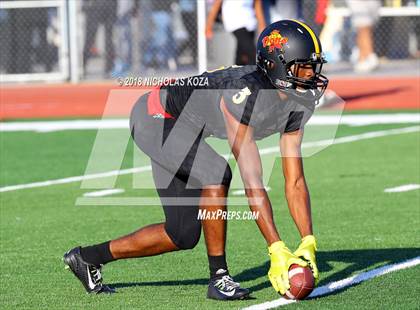 Thumbnail 3 in Compton vs. Dominguez (Hub City Bowl II) photogallery.
