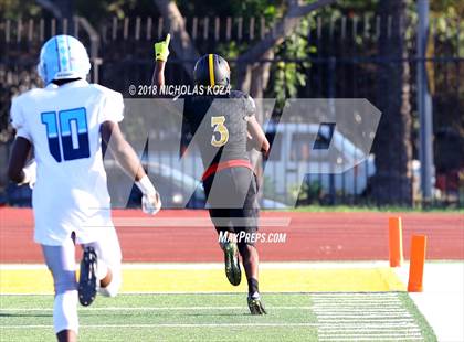 Thumbnail 3 in Compton vs. Dominguez (Hub City Bowl II) photogallery.