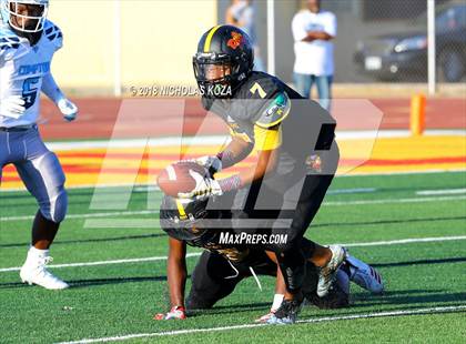 Thumbnail 3 in Compton vs. Dominguez (Hub City Bowl II) photogallery.