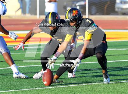 Thumbnail 2 in Compton vs. Dominguez (Hub City Bowl II) photogallery.