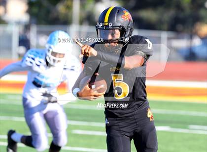 Thumbnail 1 in Compton vs. Dominguez (Hub City Bowl II) photogallery.