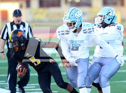 Thumbnail 1 in Compton vs. Dominguez (Hub City Bowl II) photogallery.