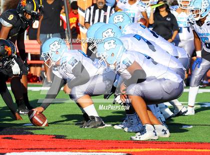 Thumbnail 1 in Compton vs. Dominguez (Hub City Bowl II) photogallery.
