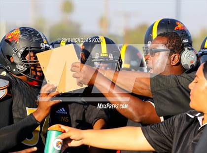 Thumbnail 3 in Compton vs. Dominguez (Hub City Bowl II) photogallery.
