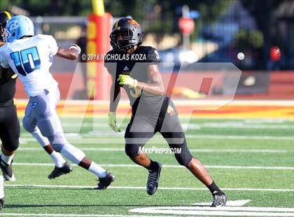 Thumbnail 2 in Compton vs. Dominguez (Hub City Bowl II) photogallery.