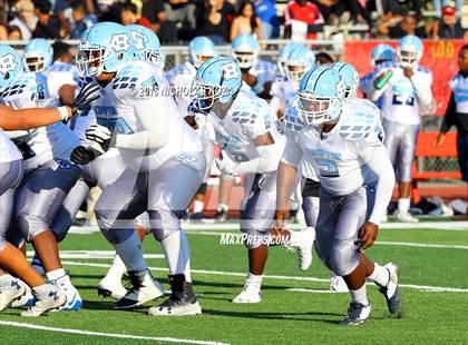 Thumbnail 1 in Compton vs. Dominguez (Hub City Bowl II) photogallery.