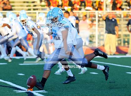 Thumbnail 1 in Compton vs. Dominguez (Hub City Bowl II) photogallery.