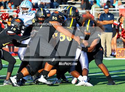 Thumbnail 1 in Compton vs. Dominguez (Hub City Bowl II) photogallery.