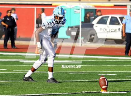 Thumbnail 2 in Compton vs. Dominguez (Hub City Bowl II) photogallery.
