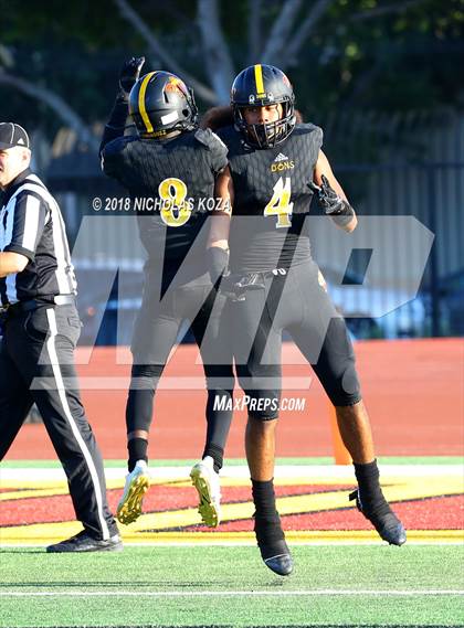 Thumbnail 2 in Compton vs. Dominguez (Hub City Bowl II) photogallery.