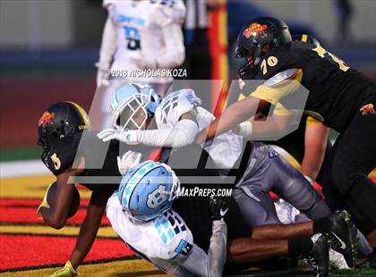Thumbnail 1 in Compton vs. Dominguez (Hub City Bowl II) photogallery.