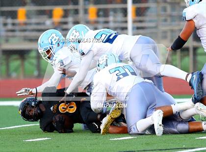 Thumbnail 1 in Compton vs. Dominguez (Hub City Bowl II) photogallery.