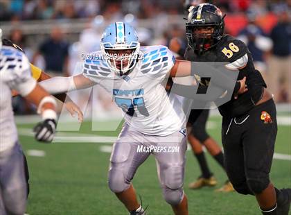 Thumbnail 2 in Compton vs. Dominguez (Hub City Bowl II) photogallery.