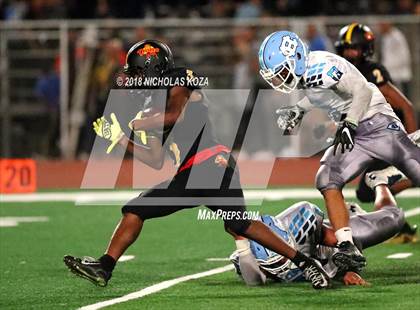 Thumbnail 1 in Compton vs. Dominguez (Hub City Bowl II) photogallery.