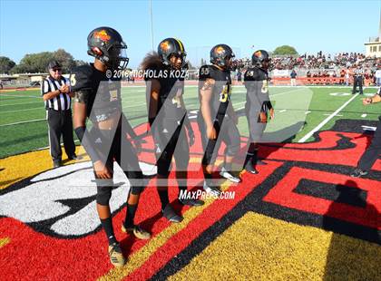Thumbnail 2 in Compton vs. Dominguez (Hub City Bowl II) photogallery.