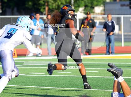 Thumbnail 1 in Compton vs. Dominguez (Hub City Bowl II) photogallery.