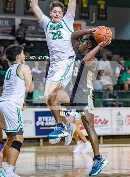 Thumbnail 1 in Mabank @ Pleasant Grove (UIL 4A Area Playoff) photogallery.