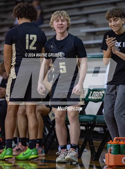 Thumbnail 3 in Mabank @ Pleasant Grove (UIL 4A Area Playoff) photogallery.