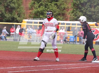 Thumbnail 1 in Logan Elm vs Hillsboro (OHSAA D4 Regional Final) photogallery.