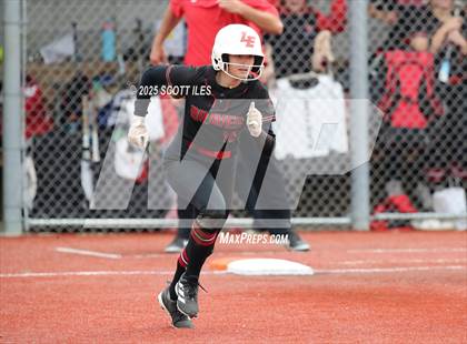 Thumbnail 3 in Logan Elm vs Hillsboro (OHSAA D4 Regional Final) photogallery.