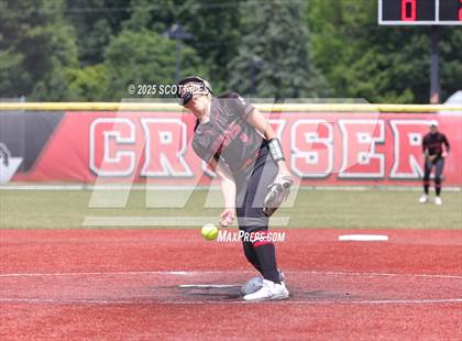 Thumbnail 2 in Logan Elm vs Hillsboro (OHSAA D4 Regional Final) photogallery.