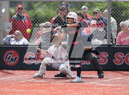 Thumbnail 1 in Logan Elm vs Hillsboro (OHSAA D4 Regional Final) photogallery.