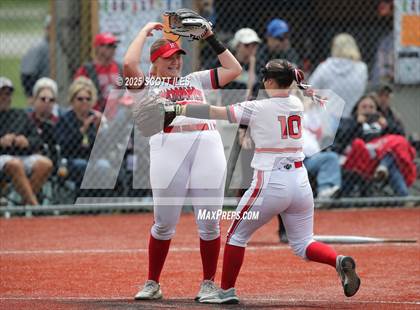 Thumbnail 3 in Logan Elm vs Hillsboro (OHSAA D4 Regional Final) photogallery.