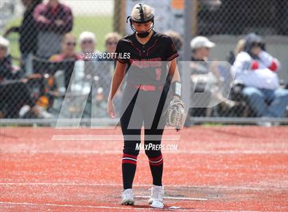 Thumbnail 3 in Logan Elm vs Hillsboro (OHSAA D4 Regional Final) photogallery.