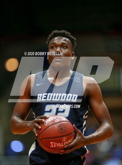 Thumbnail 1 in Independence vs. Redwood (CIF D2 Central Section Championship) photogallery.