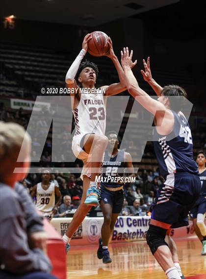 Thumbnail 2 in Independence vs. Redwood (CIF D2 Central Section Championship) photogallery.