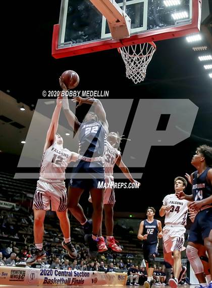 Thumbnail 3 in Independence vs. Redwood (CIF D2 Central Section Championship) photogallery.