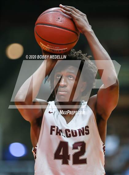 Thumbnail 2 in Independence vs. Redwood (CIF D2 Central Section Championship) photogallery.