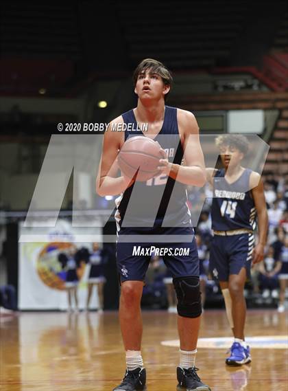 Thumbnail 1 in Independence vs. Redwood (CIF D2 Central Section Championship) photogallery.