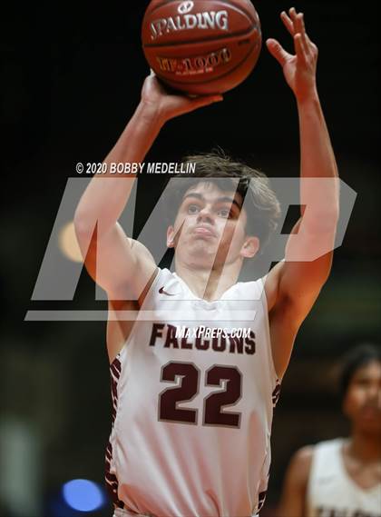 Thumbnail 3 in Independence vs. Redwood (CIF D2 Central Section Championship) photogallery.
