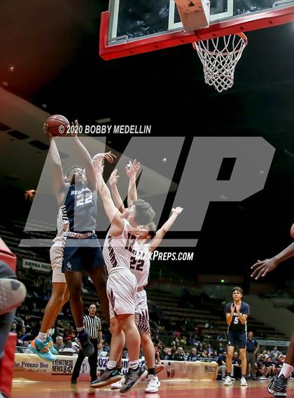 Thumbnail 3 in Independence vs. Redwood (CIF D2 Central Section Championship) photogallery.