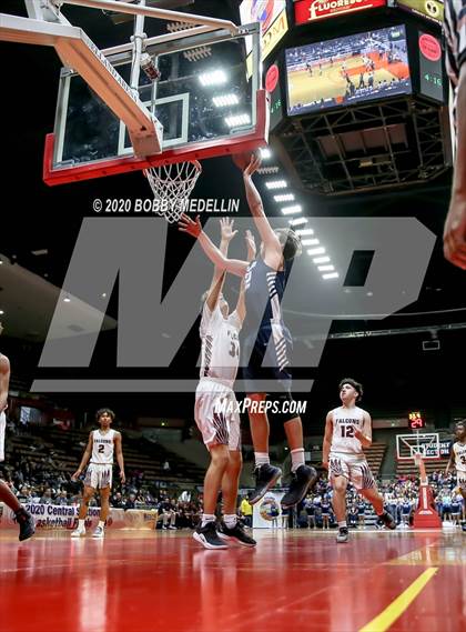 Thumbnail 1 in Independence vs. Redwood (CIF D2 Central Section Championship) photogallery.
