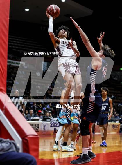 Thumbnail 3 in Independence vs. Redwood (CIF D2 Central Section Championship) photogallery.