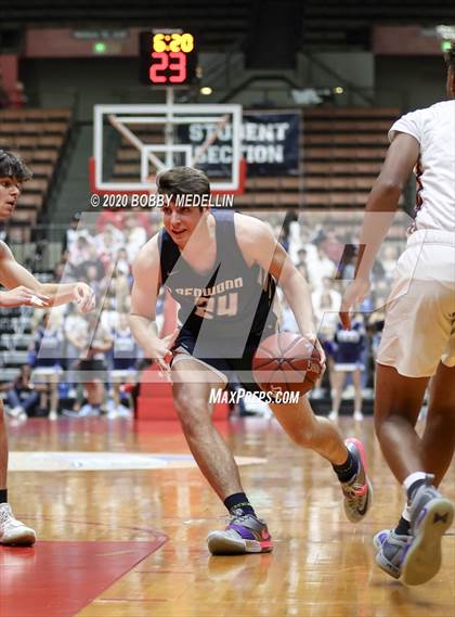 Thumbnail 1 in Independence vs. Redwood (CIF D2 Central Section Championship) photogallery.