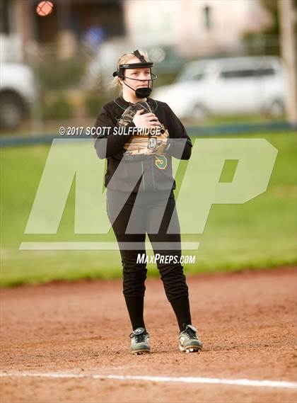 Thumbnail 2 in Sutherlin @ Sweet Home photogallery.