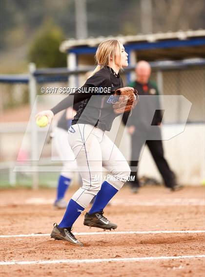 Thumbnail 3 in Sutherlin @ Sweet Home photogallery.