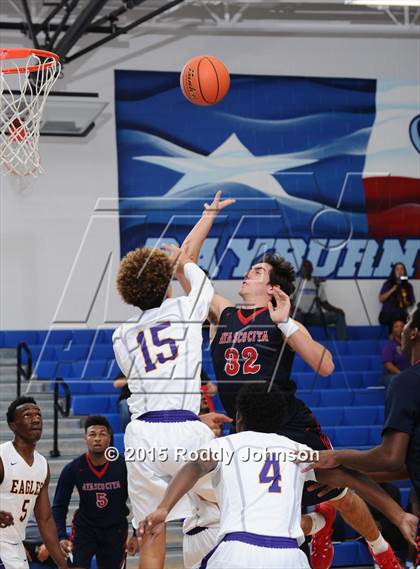 Thumbnail 1 in Richardson vs. Atascocita (McDonald's Texas Invitational) photogallery.