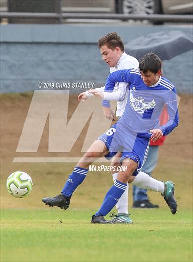 null - Photo 01