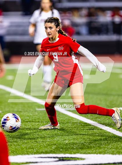 Thumbnail 3 in Troy vs. Mater Dei (CIF SS D1 Final)  photogallery.